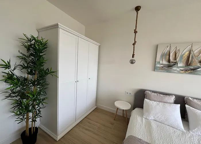 Blue Ocean Apartment *